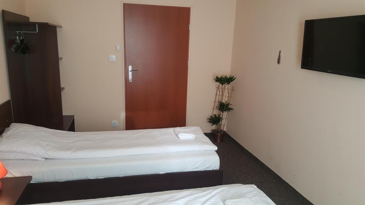 Hotelik Sj Łódź Exterior foto